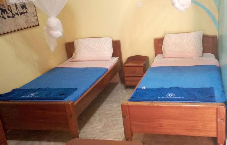 Miryams Village Inn Safari Lodge Sultan Hamud المظهر الخارجي الصورة