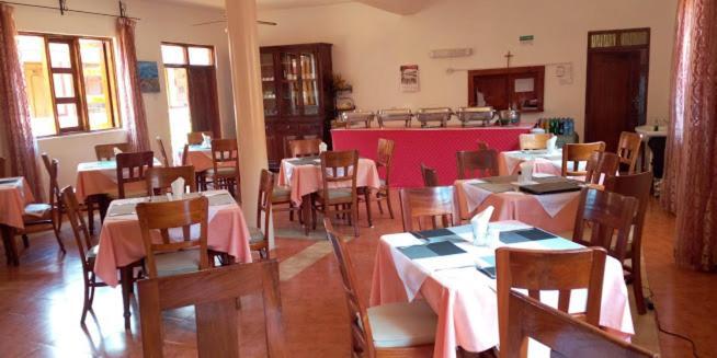 Miryams Village Inn Safari Lodge Sultan Hamud المظهر الخارجي الصورة